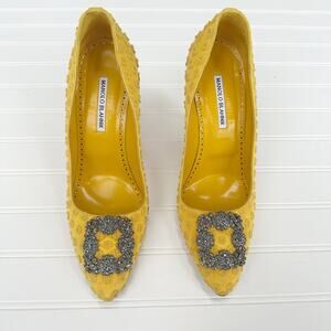 Manolo Blahnik Hangisi Pumps Yellow Satin Embellished Heels Crystal Buckle 41